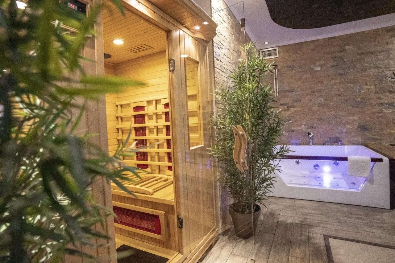 Madison Inn Suites - Wilson'S Square Beograd Bagian luar foto