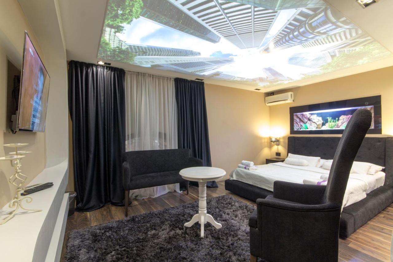 Madison Inn Suites - Wilson'S Square Beograd Bagian luar foto