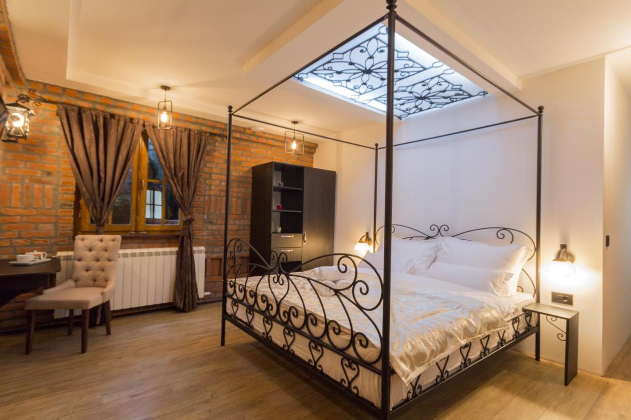 Madison Inn Suites - Wilson'S Square Beograd Bagian luar foto