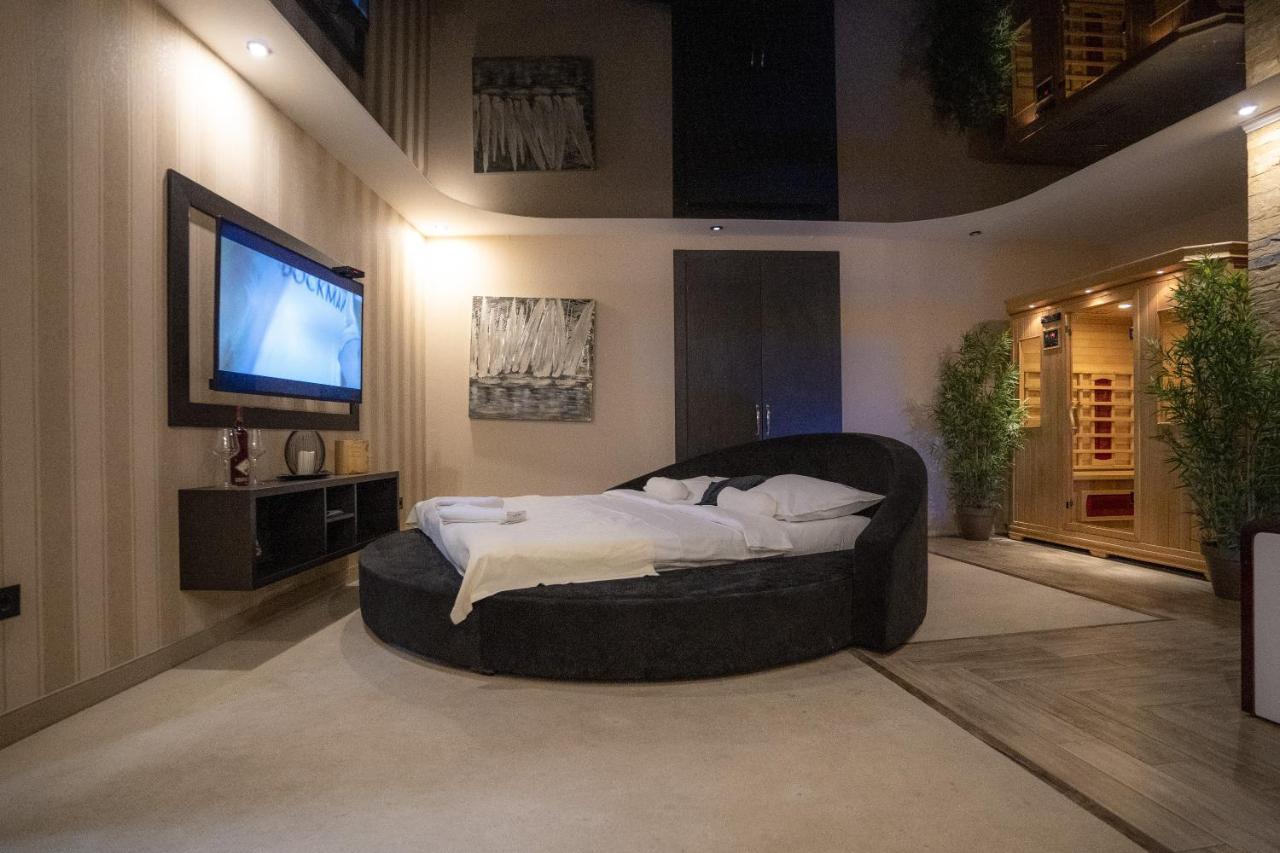 Madison Inn Suites - Wilson'S Square Beograd Bagian luar foto